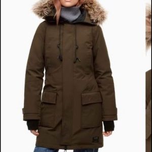 Aritzia Bancroft Parka, barely used